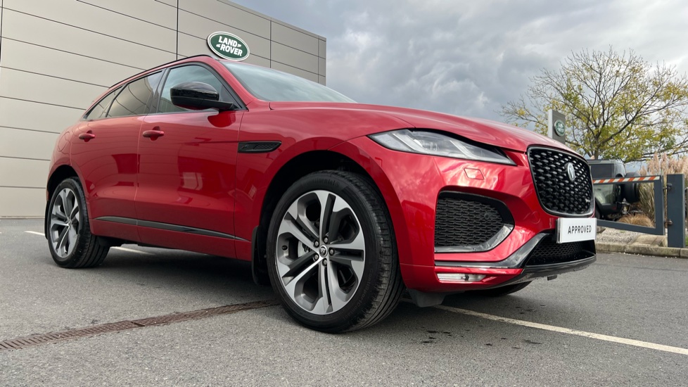 Jaguar F-Pace 2.0 D200 R-Dynamic HSE Black 5dr Auto AWD Diesel Estate - Image 25