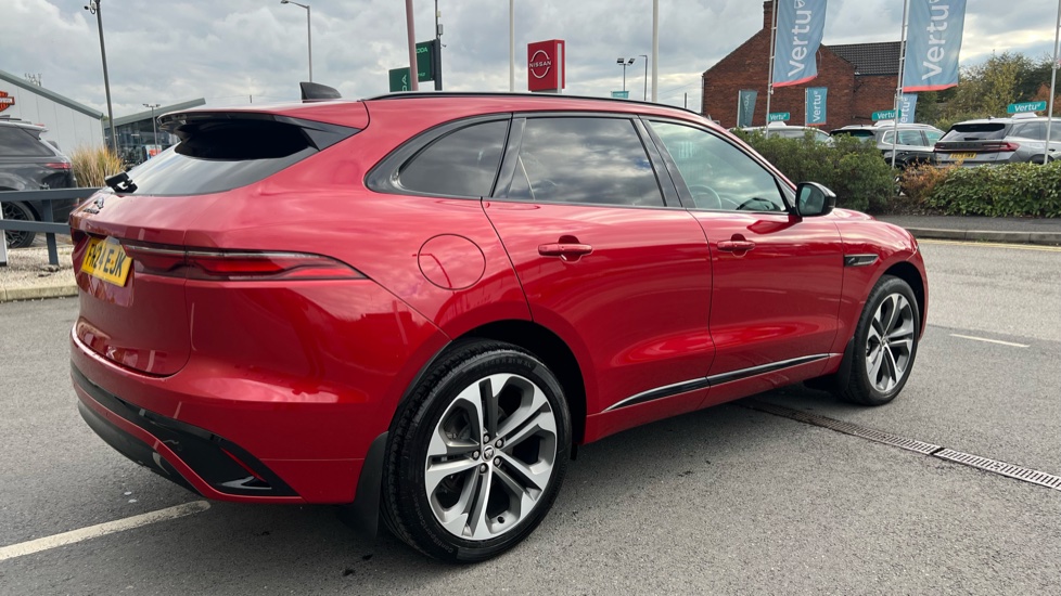 Jaguar F-Pace 2.0 D200 R-Dynamic HSE Black 5dr Auto AWD Diesel Estate - Image 27