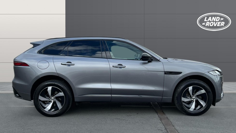Jaguar F-Pace 2.0 P400e R-Dynamic SE Black 5dr Auto AWD Estate - Image 5