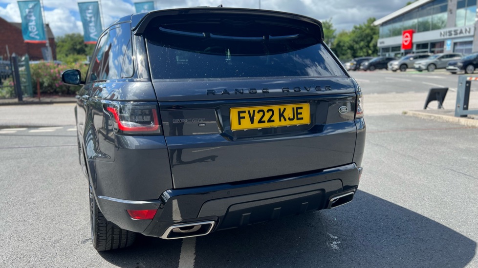Land Rover Range Rover Sport 3.0 D300 HSE Dynamic Black 5dr Auto Diesel Estate - Image 28
