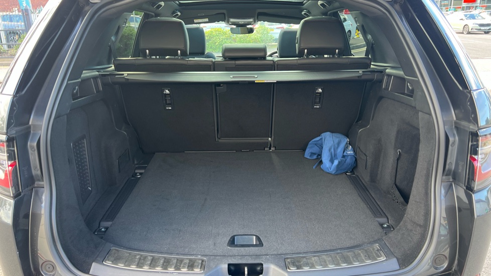 Land Rover Discovery Sport 2.0 D200 R-Dynamic HSE 5dr Auto [5 Seat] Diesel Station Wagon - Image 10