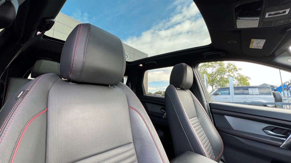 Land Rover Discovery Sport 2.0 D200 R-Dynamic HSE 5dr Auto [5 Seat] Diesel Station Wagon - Image 37
