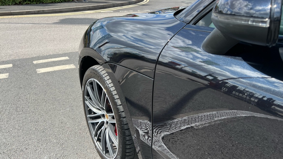 Porsche Macan S 5dr PDK Petrol Estate - Image 20