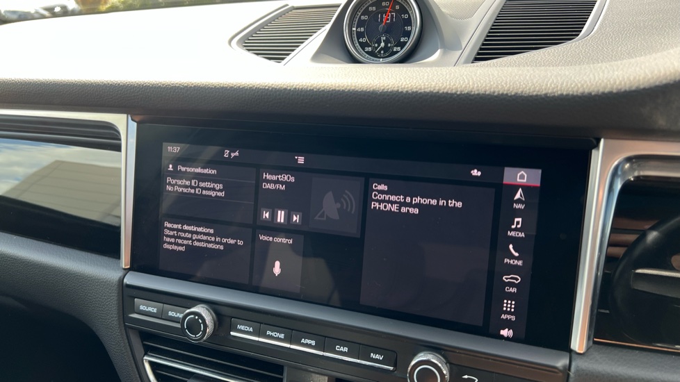 Porsche Macan S 5dr PDK Petrol Estate - Image 39