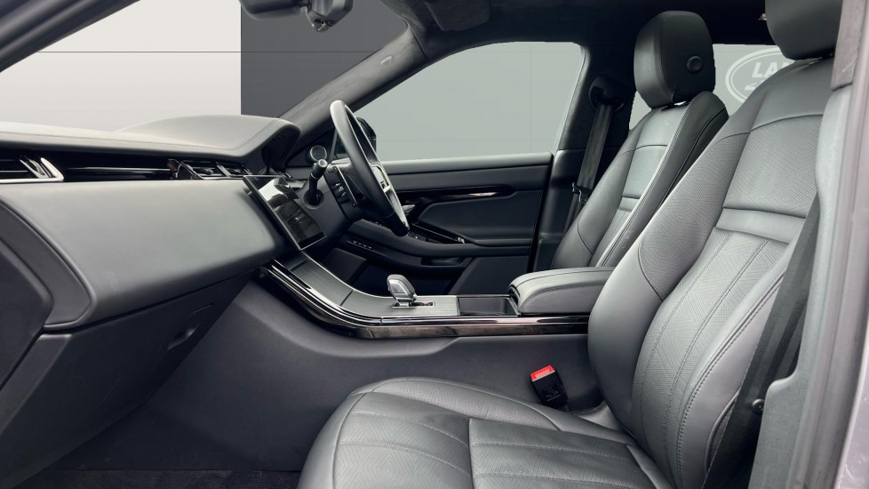 Land Rover Range Rover Evoque 2.0 D200 Autobiography 5dr Auto [Revised] Diesel Hatchback - Image 3