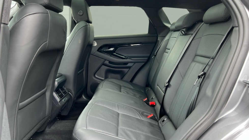 Land Rover Range Rover Evoque 2.0 D200 Autobiography 5dr Auto [Revised] Diesel Hatchback - Image 4