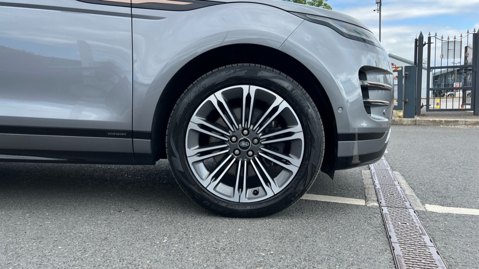 Land Rover Range Rover Evoque 2.0 D200 Autobiography 5dr Auto [Revised] Diesel Hatchback - Image 8
