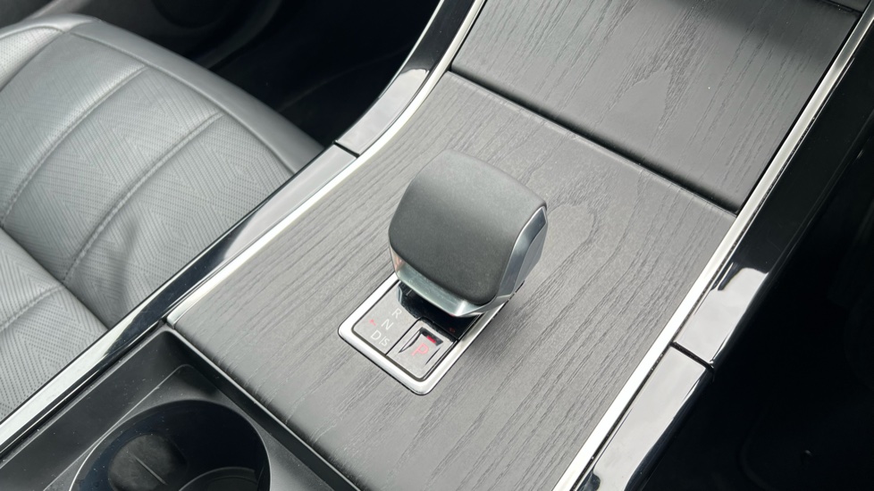 Land Rover Range Rover Evoque 2.0 D200 Autobiography 5dr Auto [Revised] Diesel Hatchback - Image 13