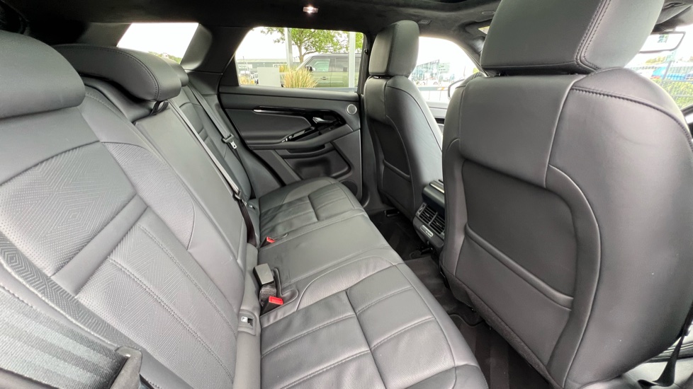 Land Rover Range Rover Evoque 2.0 D200 Autobiography 5dr Auto [Revised] Diesel Hatchback - Image 32