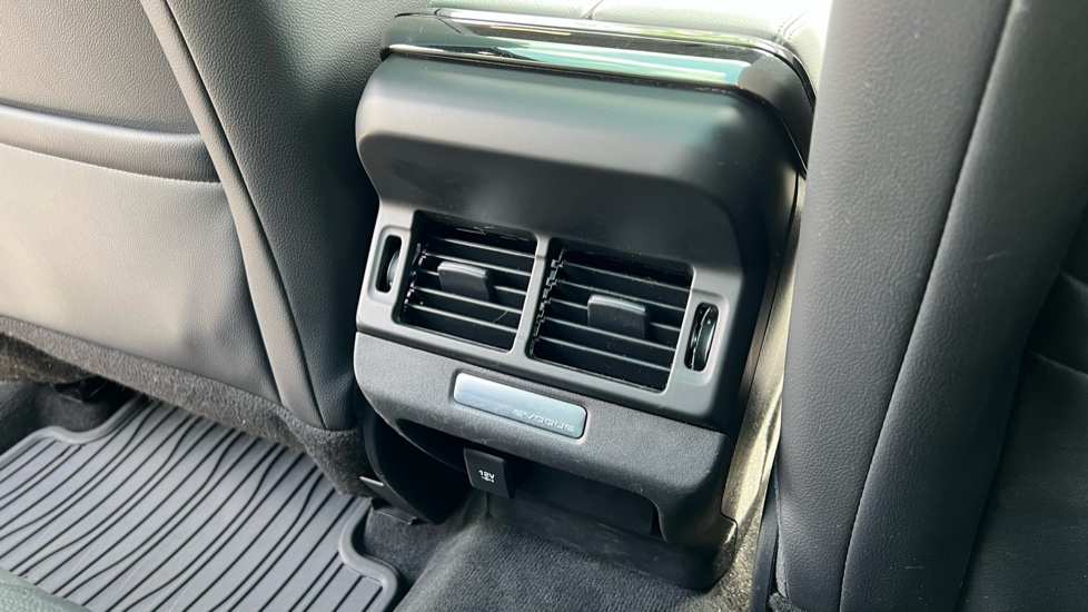 Land Rover Range Rover Evoque 2.0 P250 First Edition 5dr Auto Petrol Hatchback - Image 18