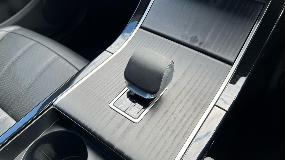 Land Rover Range Rover Evoque 2.0 D200 Autobiography 5dr Auto [Revised] Diesel Hatchback - Image 13