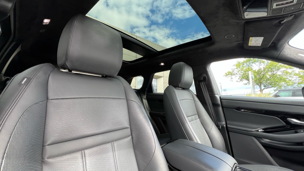 Land Rover Range Rover Evoque 2.0 D200 Autobiography 5dr Auto [Revised] Diesel Hatchback - Image 33