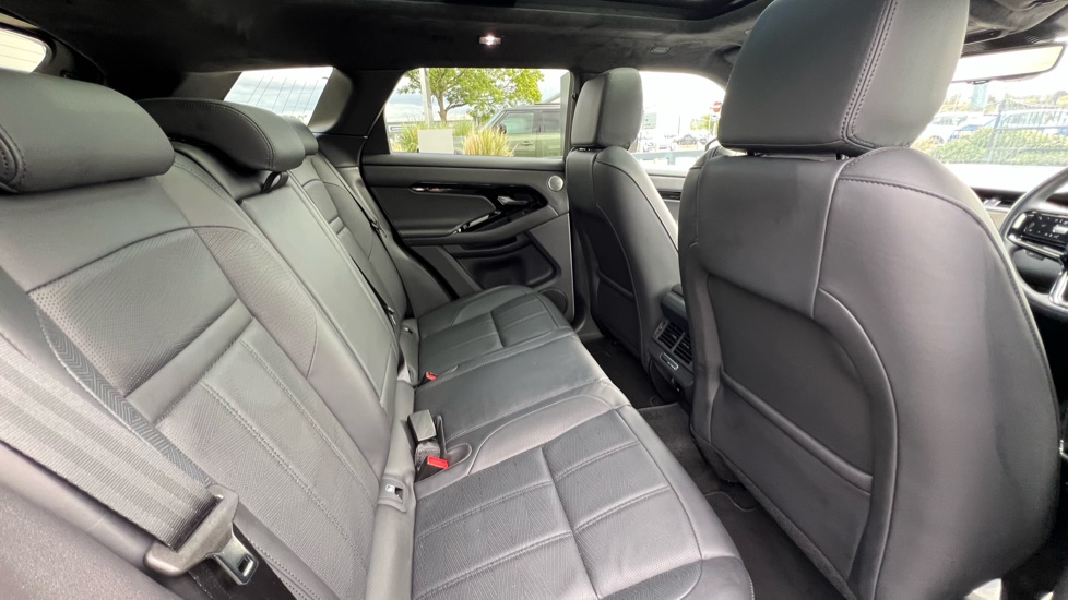 Land Rover Range Rover Evoque 2.0 D200 Autobiography 5dr Auto [Revised] Diesel Hatchback - Image 44