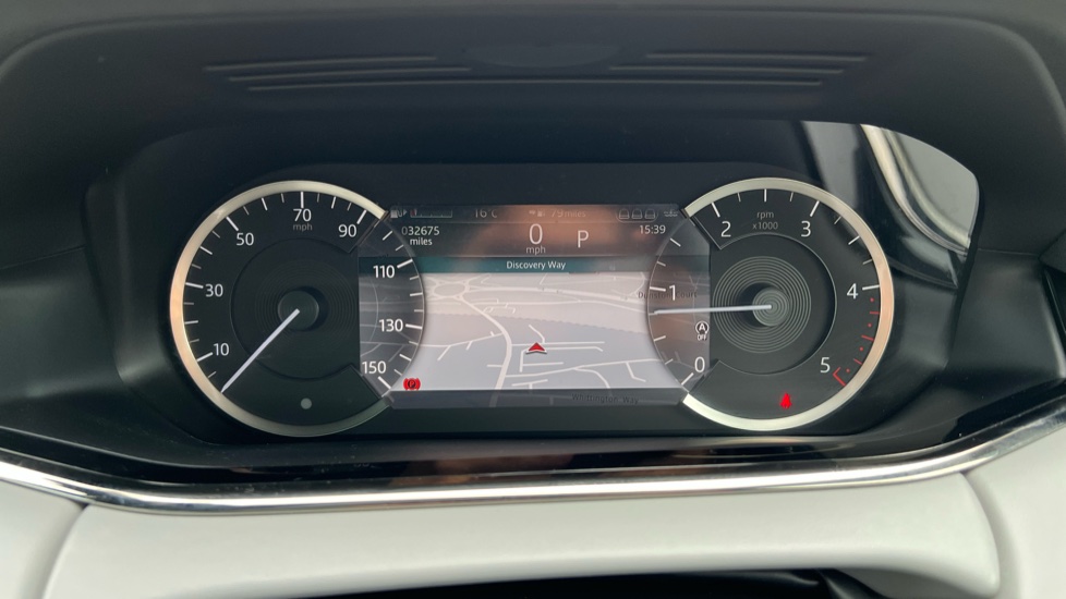 Land Rover Range Rover Evoque 2.0 D200 R-Dynamic HSE 5dr Auto Diesel Hatchback - Image 16