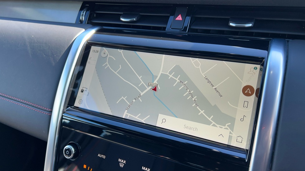Land Rover Discovery Sport 2.0 D200 R-Dynamic HSE 5dr Auto Diesel Station Wagon - Image 11