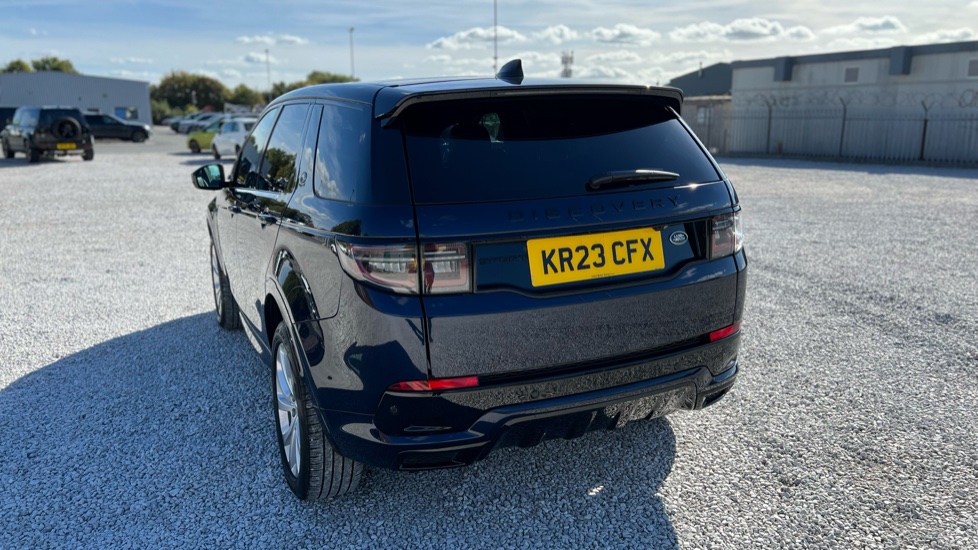 Land Rover Discovery Sport 2.0 D200 R-Dynamic HSE 5dr Auto Diesel Station Wagon - Image 28