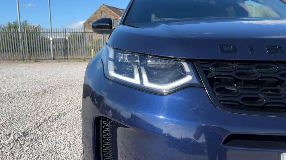 Land Rover Discovery Sport 2.0 D200 R-Dynamic HSE 5dr Auto Diesel Station Wagon - Image 29