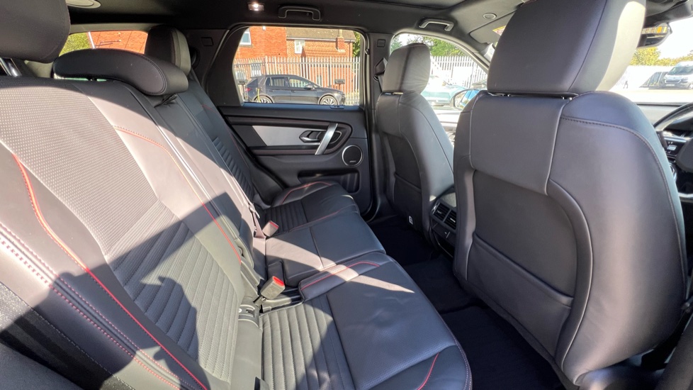 Land Rover Discovery Sport 2.0 D200 R-Dynamic HSE 5dr Auto Diesel Station Wagon - Image 32