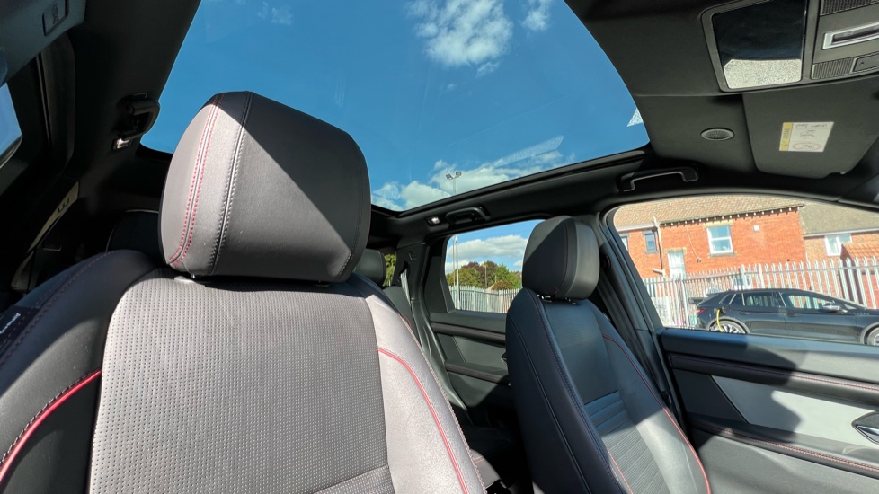 Land Rover Discovery Sport 2.0 D200 R-Dynamic HSE 5dr Auto Diesel Station Wagon - Image 37