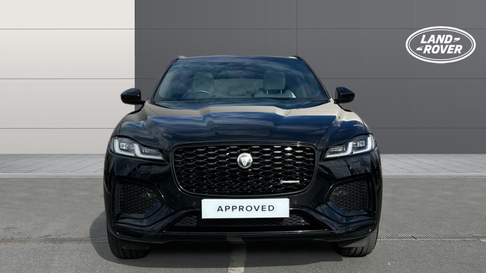 Jaguar F-Pace 2.0 D200 R-Dynamic SE Black 5dr Auto AWD Diesel Estate - Image 7