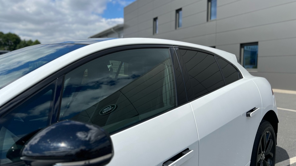 Jaguar I-Pace 294kW EV400 R-Dynamic HSE Black 90kWh 5dr Auto Electric Estate - Image 22