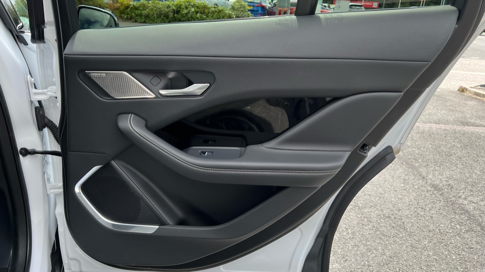 Jaguar I-Pace 294kW EV400 R-Dynamic HSE Black 90kWh 5dr Auto Electric Estate - Image 31