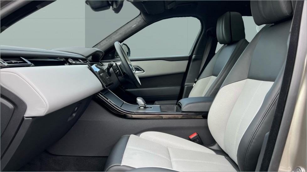 Land Rover Range Rover Velar 2.0 D200 MHEV Autobiography 5dr Auto [Revised] Diesel Estate - Image 3