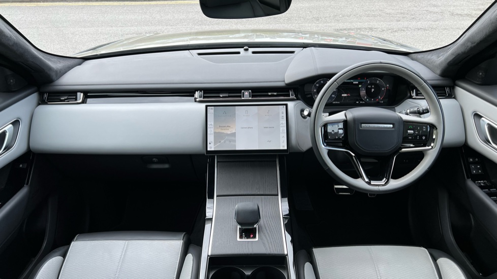 Land Rover Range Rover Velar 2.0 D200 MHEV Autobiography 5dr Auto [Revised] Diesel Estate - Image 9