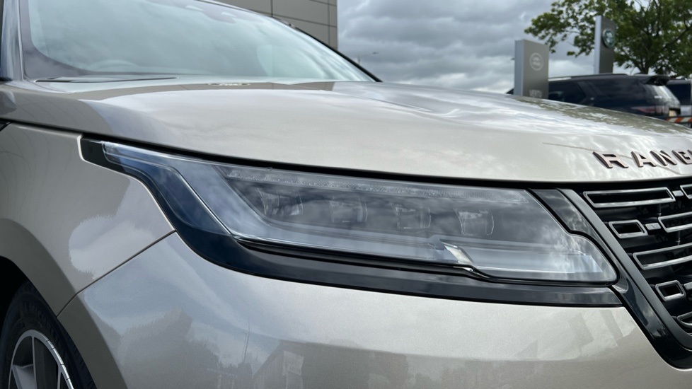 Land Rover Range Rover Velar 2.0 D200 MHEV Autobiography 5dr Auto [Revised] Diesel Estate - Image 17
