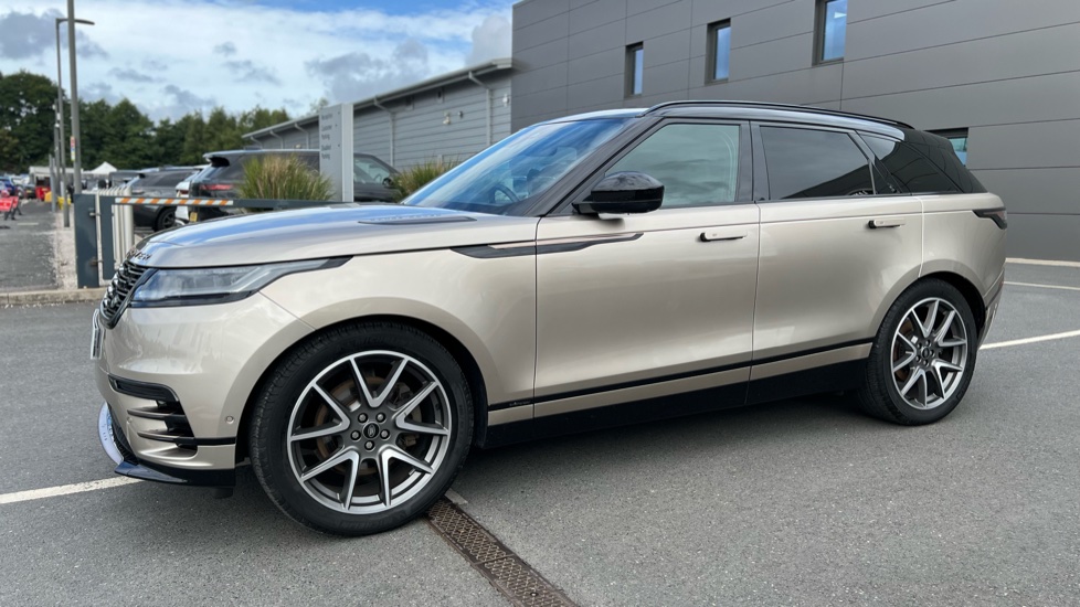 Land Rover Range Rover Velar 2.0 D200 MHEV Autobiography 5dr Auto [Revised] Diesel Estate - Image 23
