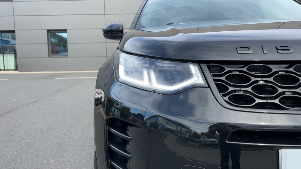 Land Rover Discovery Sport 2.0 D200 Dynamic HSE 5dr Auto [7 Seat] Diesel Station Wagon - Image 29