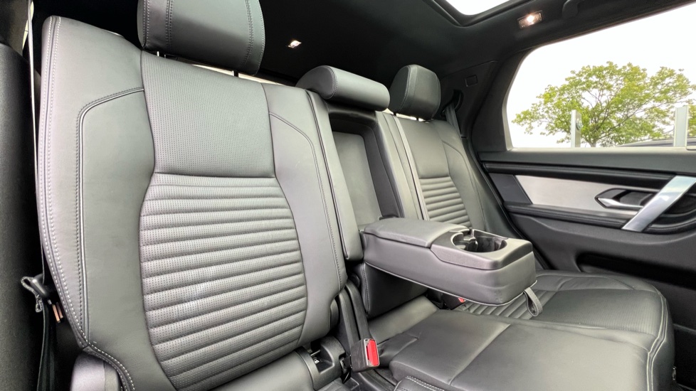 Land Rover Discovery Sport 2.0 D200 Dynamic HSE 5dr Auto [7 Seat] Diesel Station Wagon - Image 33