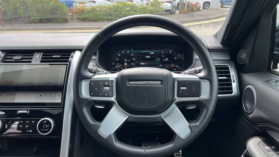 Land Rover Discovery 3.0 D350 Dynamic HSE 5dr Auto Diesel Station Wagon - Image 15