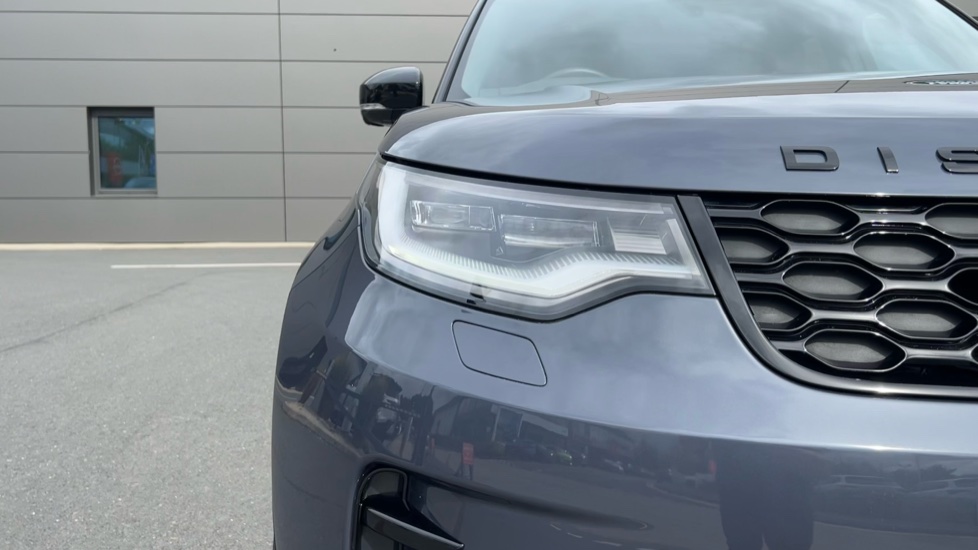 Land Rover Discovery 3.0 D350 Dynamic HSE 5dr Auto Diesel Station Wagon - Image 30