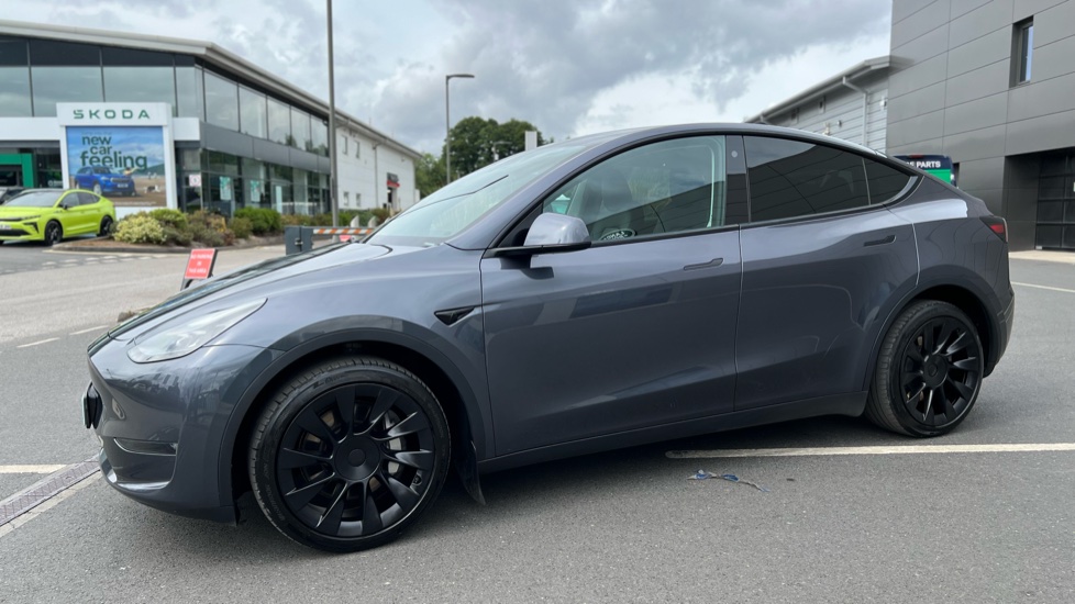 Tesla Model Y Long Range AWD 5dr Auto Electric Hatchback - Image 23