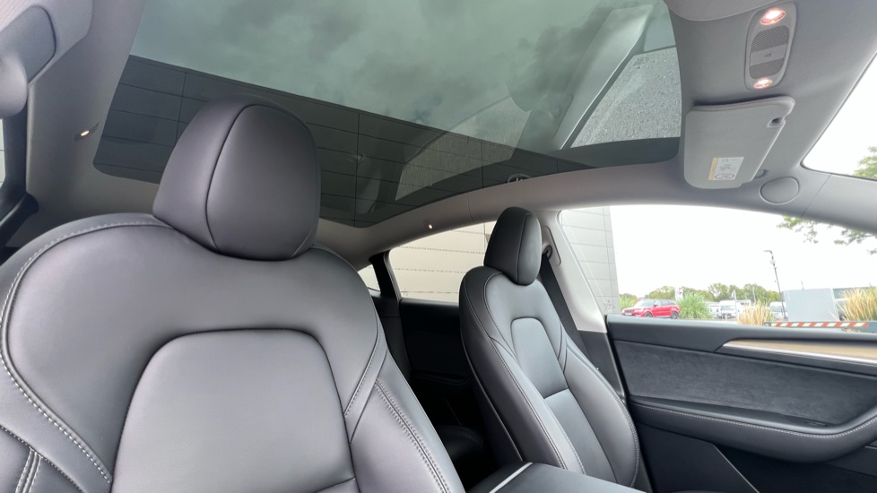 Tesla Model Y Long Range AWD 5dr Auto Electric Hatchback - Image 36