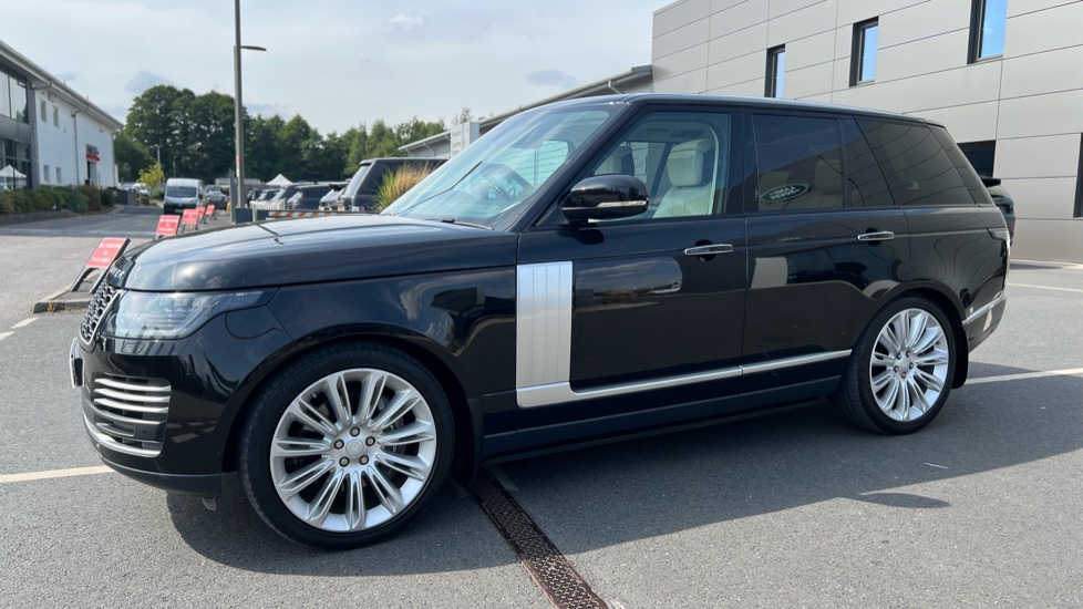 Land Rover Range Rover 5.0 V8 S/C Autobiography 4dr Auto Petrol Estate - Image 23