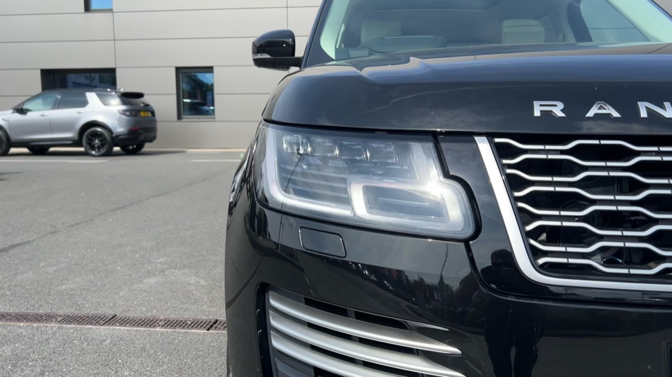 Land Rover Range Rover 5.0 V8 S/C Autobiography 4dr Auto Petrol Estate - Image 29