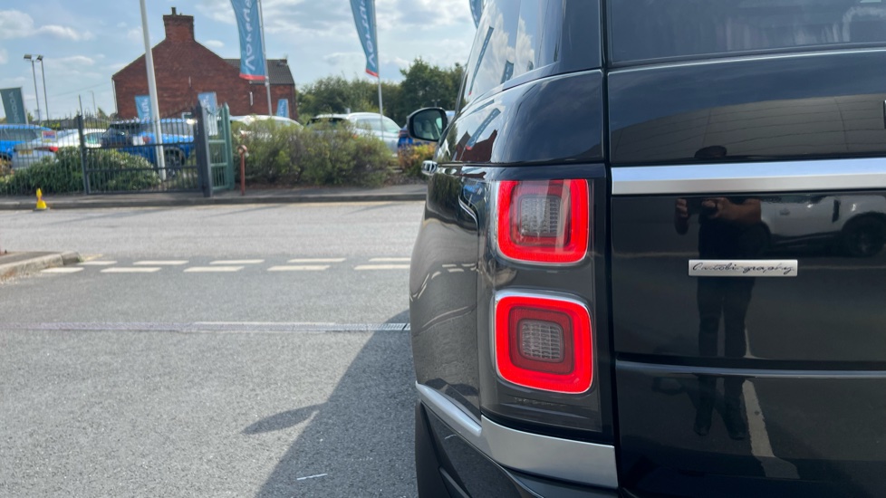 Land Rover Range Rover 5.0 V8 S/C Autobiography 4dr Auto Petrol Estate - Image 30