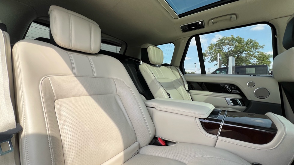 Land Rover Range Rover 5.0 V8 S/C Autobiography 4dr Auto Petrol Estate - Image 33