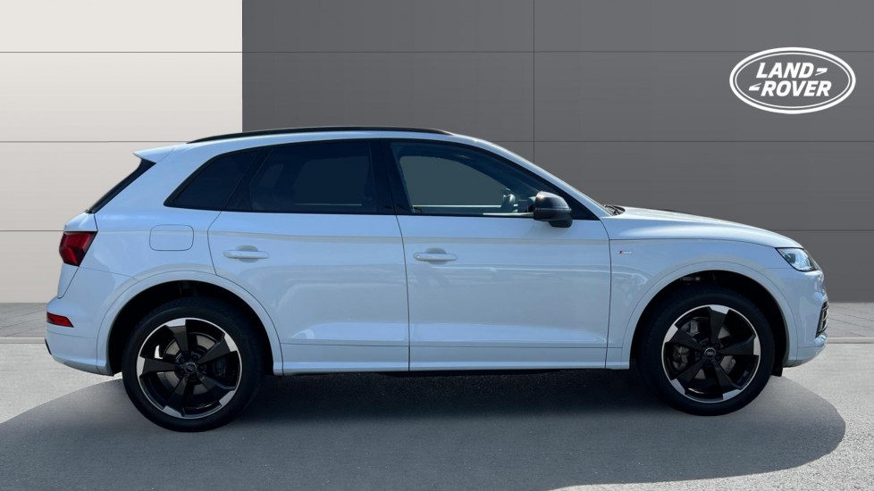 Audi Q5 45 TFSI Quattro Black Edition 5dr S Tronic Petrol Estate - Image 5