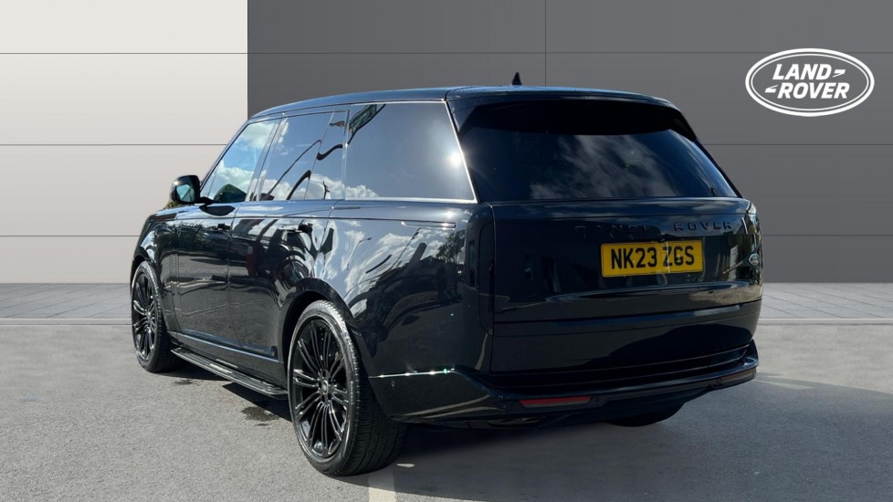 Land Rover Range Rover 3.0 D300 SE 4dr Auto Diesel Estate - Image 2