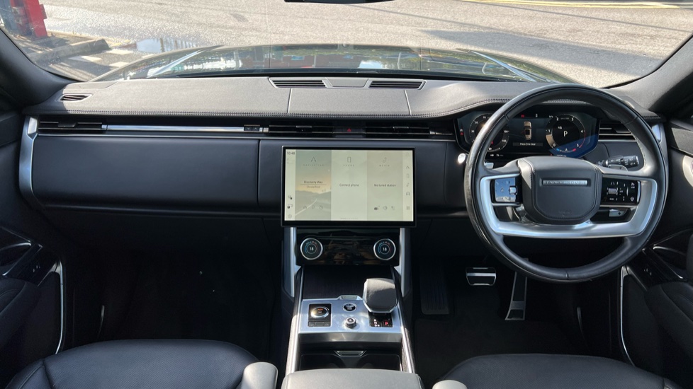 Land Rover Range Rover 3.0 D300 SE 4dr Auto Diesel Estate - Image 9