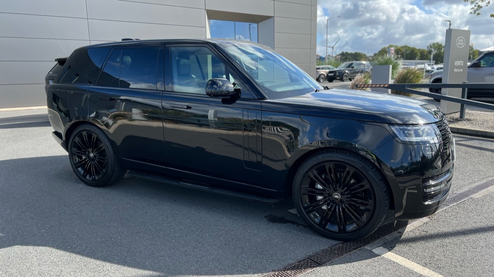 Land Rover Range Rover 3.0 D300 SE 4dr Auto Diesel Estate - Image 26