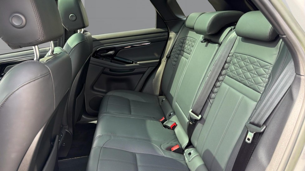 Land Rover Range Rover Evoque 2.0 D200 Autobiography 5dr Auto Diesel Hatchback - Image 4