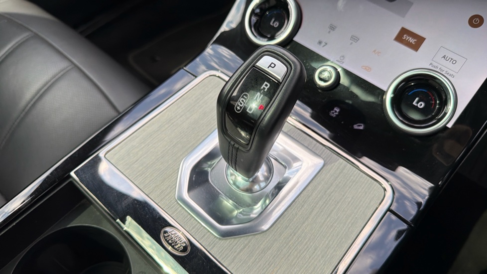 Land Rover Range Rover Evoque 2.0 D200 Autobiography 5dr Auto Diesel Hatchback - Image 13