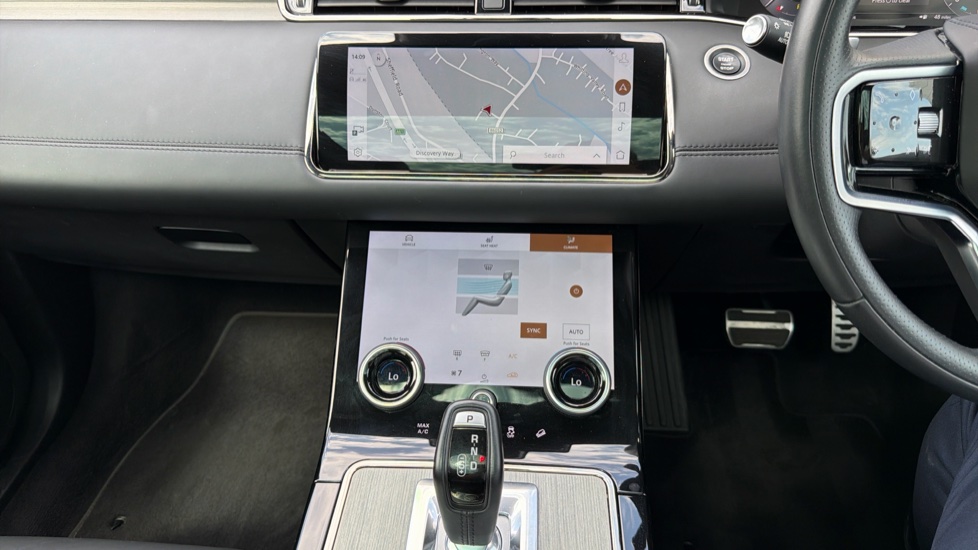 Land Rover Range Rover Evoque 2.0 D200 Autobiography 5dr Auto Diesel Hatchback - Image 14