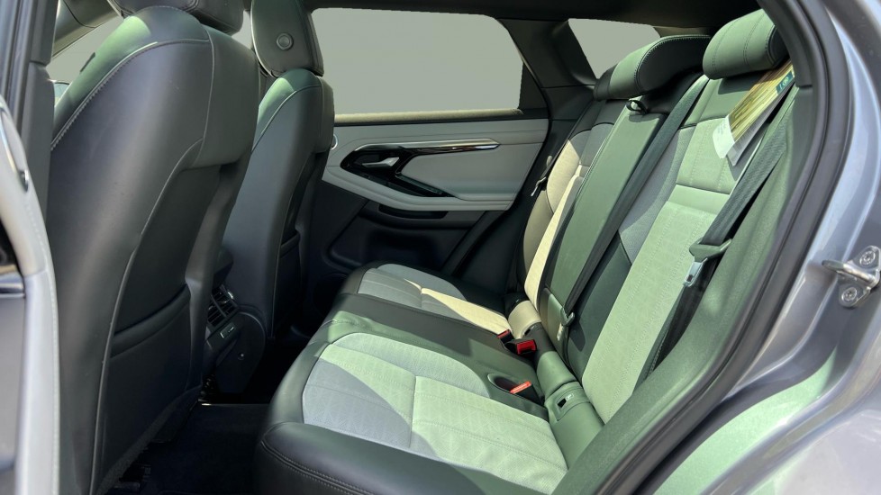 Land Rover Range Rover Evoque 1.5 P300e R-Dynamic HSE 5dr Auto Hatchback - Image 4