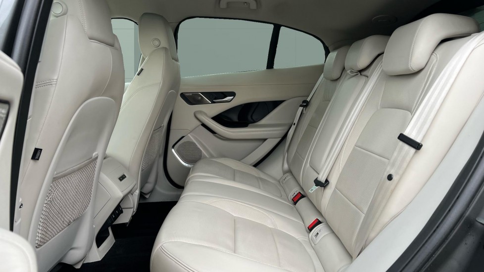 Jaguar I-Pace 294kW EV400 HSE 90kWh 5dr Auto Electric Estate - Image 4