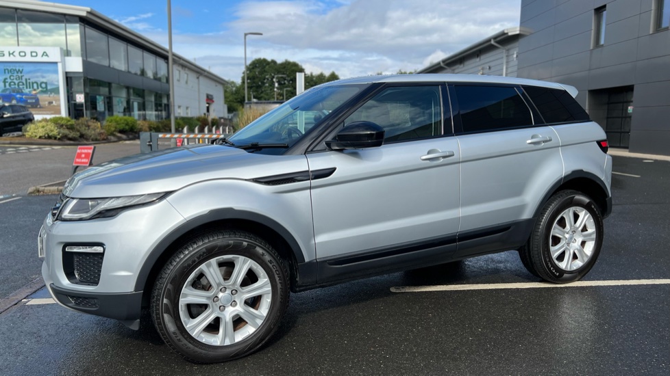 Land Rover Range Rover Evoque 2.0 TD4 SE Tech 5dr Auto Diesel Hatchback - Image 23